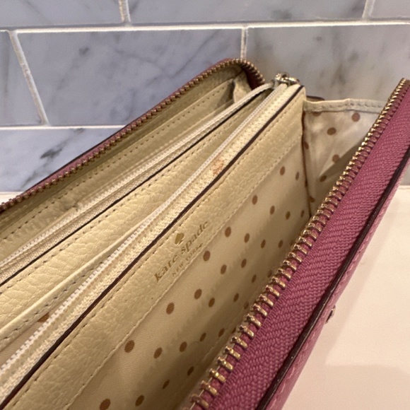 Kate Spade Wallet - Picture 4 of 4